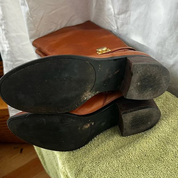 Michael Kors Hamilton Boot Riding 7M Leather Brown Tall Stacked Heel Charm Zip - Picture 7 of 9